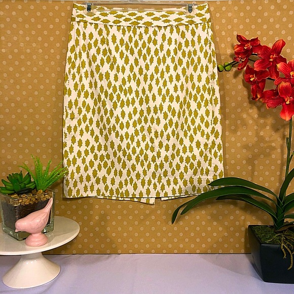 J. Crew Dresses & Skirts - J. Crew stretch skirt